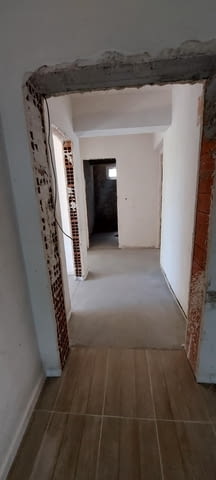 Продава се тристаен апартамент в кв. Каменни, гр. Хасково – до Градската градина  Сграда с Акт 15 - снимка 7