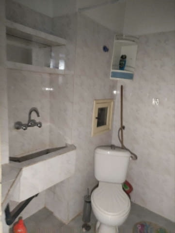 Давам под наем двустаен апартамент в гр.Пловдив кв.К.Париж, city of Plovdiv - снимка 1