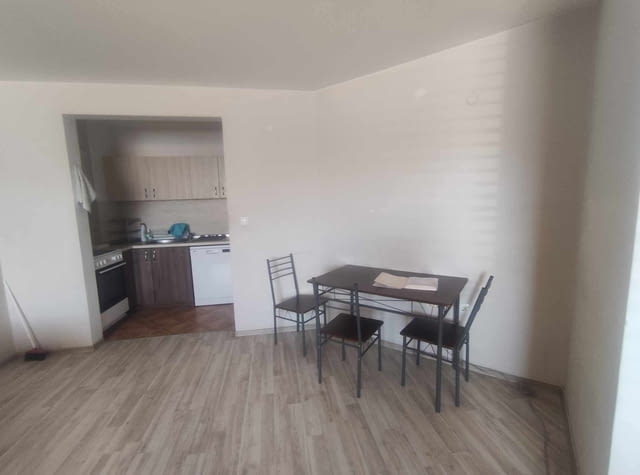 Давам под наем тристаен ново обзаведен апартамент в нова монолитна кооперация до Военна болница-120к - снимка 3