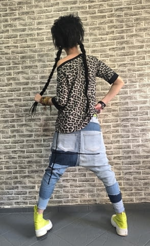 Страхотен дамски сет потури и блуза дънкови с леопардово в уникален стил! - снимка 4