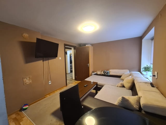 Тристаен Апартамент разположен в кв. Воеводски, град Хасково, city of Haskovo - снимка 2