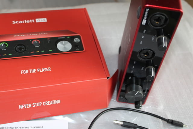 Focusrite Scarlet 4i4 USB - PRO Звукова Карта Студийна - ДАЙ ОФЕРТА - снимка 5