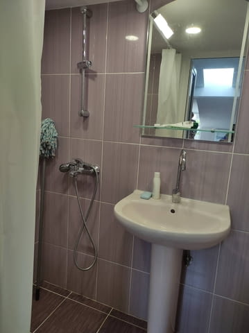 Давам под наем едностаен апартамент на Центъра 1-стаен, 30 м2, Тухла - град Пловдив | Апартаменти - снимка 11