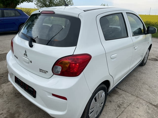 Mitsubishi Space Star 1.0i 5ск., 71 кс., 73 000 km., 2019г., 2 ключа, реални километри, нов внос от - снимка 8