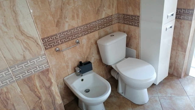 Давам под наем тристаен напълно обзаведен апартамент в КичукПариж до ПОЩАТА , - снимка 3