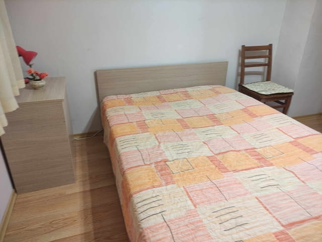 Давам под наем тристаен напълно обзаведен апартамент в КичукПариж до ПОЩАТА , - снимка 4