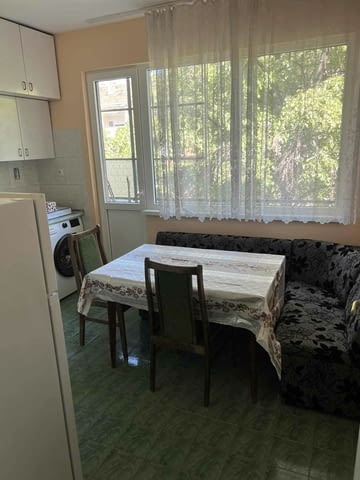 Давам под наем двустаен апартамент на Центъра 2-стаен, 65 м2, Тухла - град Пловдив | Апартаменти - снимка 2