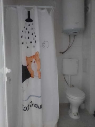 Давам под наем едностаен нов лукс обзаведен в ЦЕНТЪРА, град Пловдив | Апартаменти - снимка 8