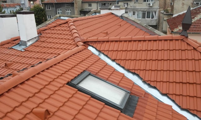 Навеси покриви улуци огради Частичен или основен ремонт на покрив Гаранционен срок 10години - снимка 12