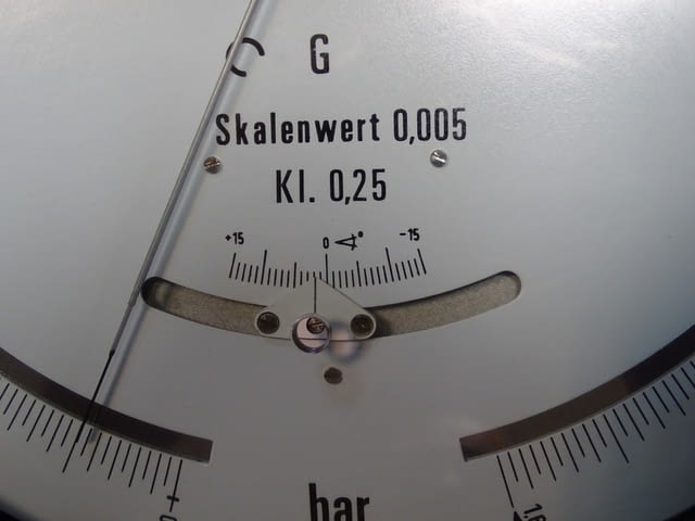 Образцов манометър WIKA 341.11.250 (0-1.6)Bar precision test pressure gauge - снимка 3