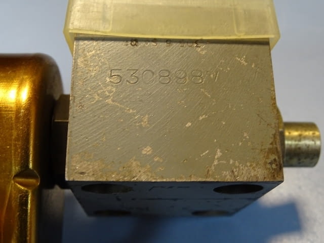 Хидравличен разпределител Sperry VICKERS DG4M4 32A 20 UG LH W1S solenoid valve 24VDC - снимка 7