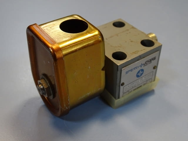 Хидравличен разпределител Sperry VICKERS DG4M4 32A 20 UG LH W1S solenoid valve 24VDC - снимка 8