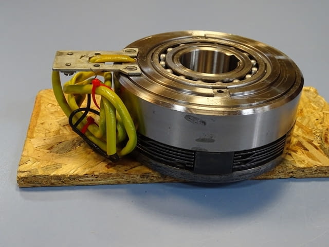 Електромагнитен съединител KLDO 10 TGL-9922 Electromagnetic multiplate clutch - снимка 1