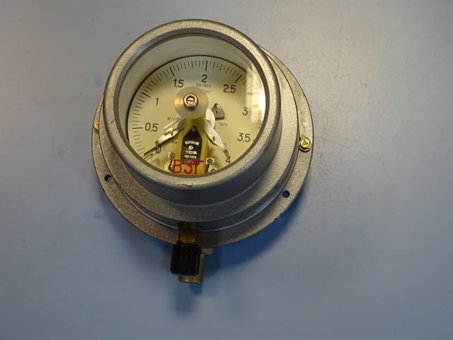 Манометър електроконтактен защитен ВЭ-16Рб 0-4Bar 220V, град Пловдив | Инструменти - снимка 8