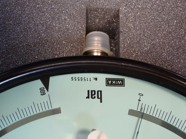 Образцов манометър WIKA 341.11.250 (0-600)Bar precision test pressure gauge - снимка 6