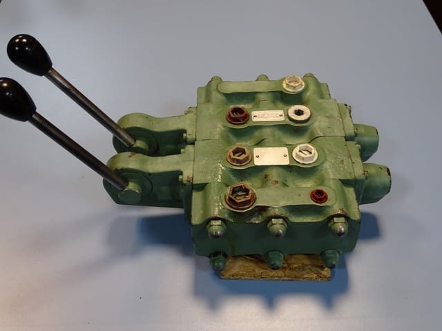 Хидравличен разпределител Orsta TGL 21527 Hydraulic valve 160Bar 40L/min - снимка 4