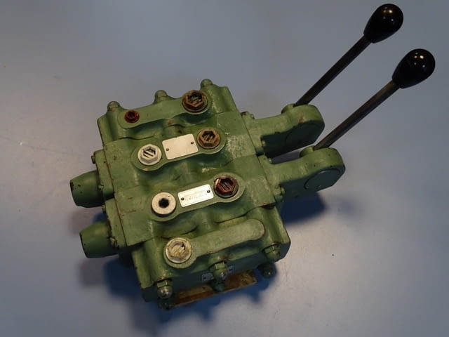 Хидравличен разпределител Orsta TGL 21527 Hydraulic valve 160Bar 40L/min - снимка 9