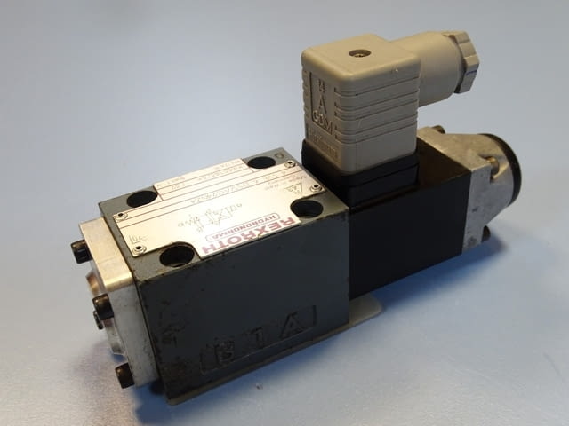 Хидравличен разпределител Rexroth 4WE6D51/AG24NZ4 Hydraulic solenoid valve 24VDC - снимка 2