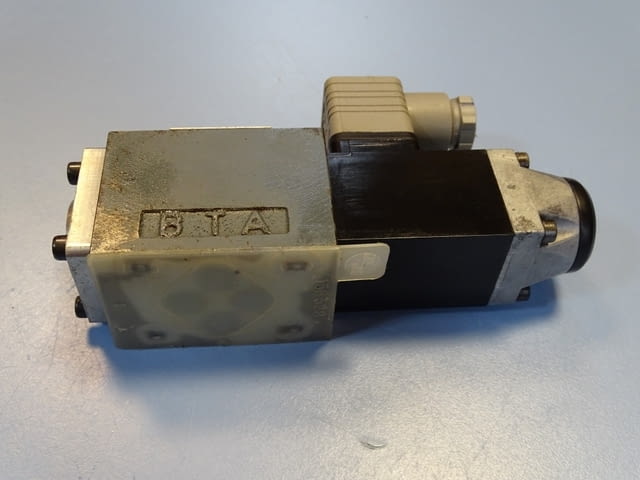 Хидравличен разпределител Rexroth 4WE6D51/AG24NZ4 Hydraulic solenoid valve 24VDC - снимка 6