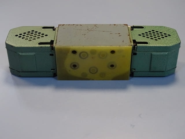 Хидравличен разпределител "Хидравлика" тип 64ПГ 73-12 Hydraulic solenoid valve 220V - снимка 7