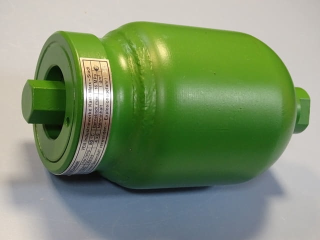 Хидроакумулатор Orsta Hydraulic 1/16 TGL 10843 Diaphragm Accumulator 160Bar 1L - снимка 2