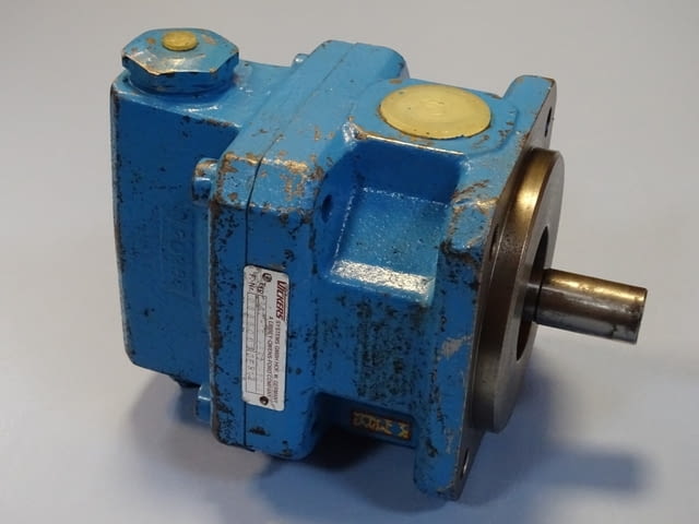 Хидравлична помпа Vickers GPA2-10-EK2-30-R Hydraulic gear pump - снимка 6