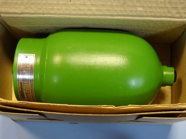 Хидроакумулатор Orsta Hydraulic 2.5/16 TGL 10843 Diaphragm Accumulator 160Bar 2.5L - снимка 10