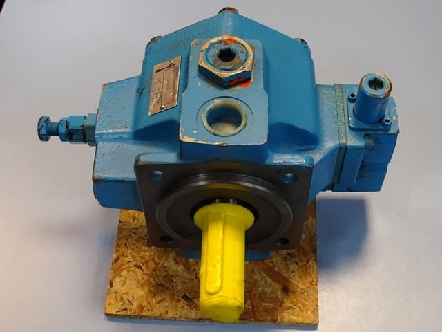 Хидравлична помпа Vickers VVB050R RW12 CBW12 Hydraulic variable vane pump 140Bar - снимка 6