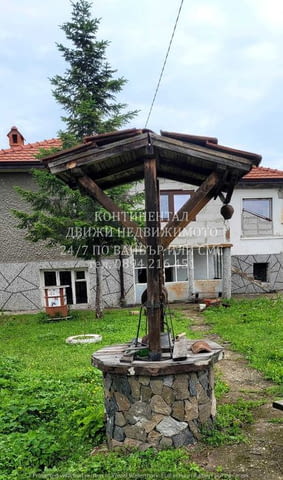 Код.62385. Двуетажна тухлена къща 180м2 с двор 1000м2 и селскостопанска постройка 300м2. Къщата е с - снимка 3