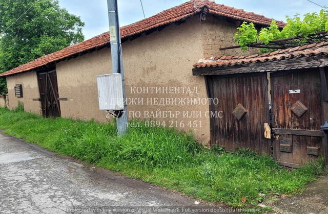 Код.62385. Двуетажна тухлена къща 180м2 с двор 1000м2 и селскостопанска постройка 300м2. Къщата е с - снимка 4