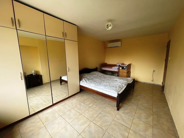 Едноетажна къща 1-етажна, Тухла, 76 м2 - град Русе | Къщи / Вили - снимка 4