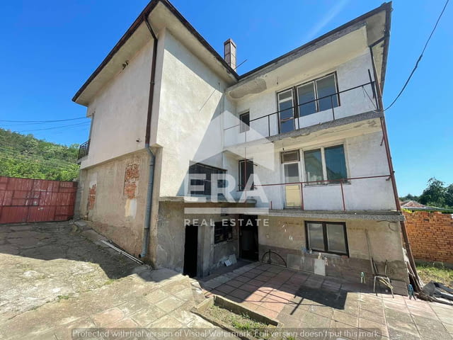 Двуетажна къща, с. Николово 2-етажна, Тухла, 216 м2 - село Николово | Къщи / Вили - снимка 4