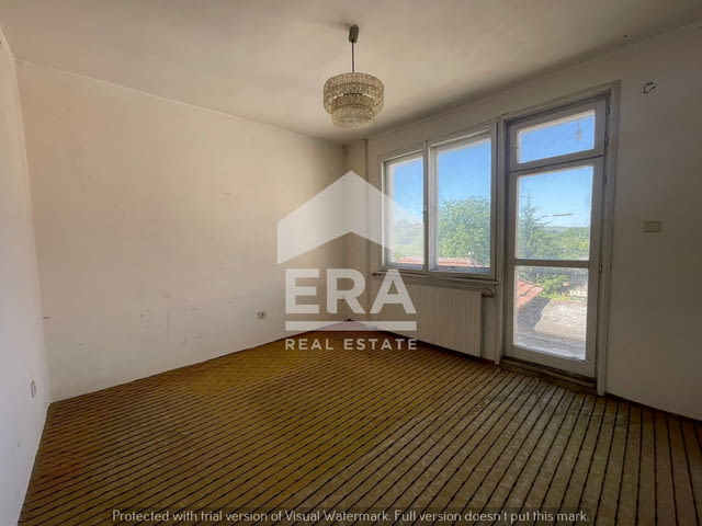 Двуетажна къща, с. Николово 2-етажна, Тухла, 216 м2 - село Николово | Къщи / Вили - снимка 8