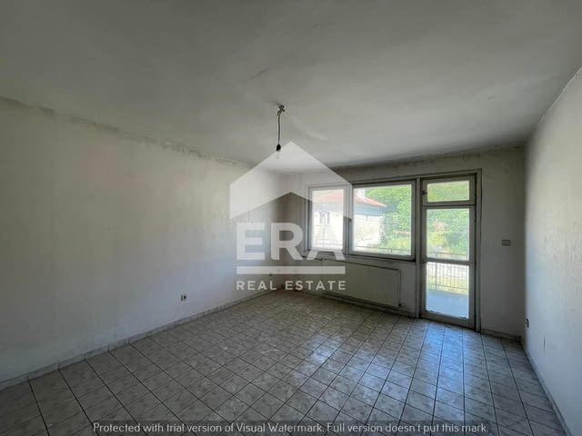 Двуетажна къща, с. Николово 2-етажна, Тухла, 216 м2 - село Николово | Къщи / Вили - снимка 9