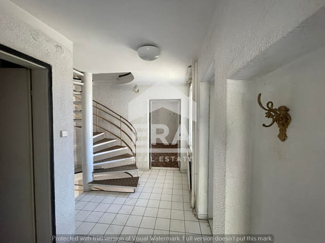 Двуетажна къща, с. Николово 2-етажна, Тухла, 216 м2 - село Николово | Къщи / Вили - снимка 11