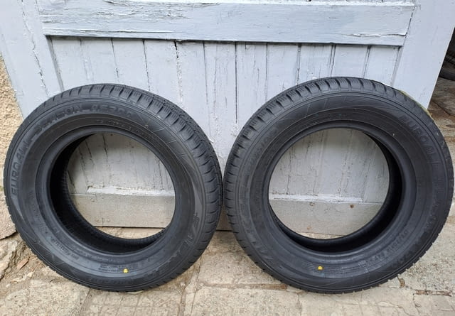 Продавам две нови гуми Automobiles, Tires, All-season - city of Sofia | Wheels & Tires