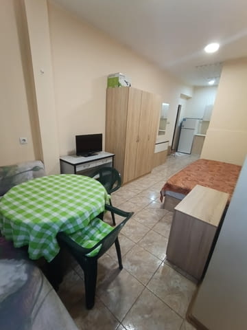 'ДИМОНА 10' ООД отдава напълно обзаведено студио в Централен южен район - снимка 2