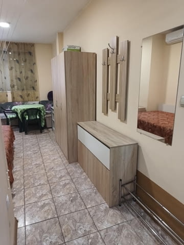 'ДИМОНА 10' ООД отдава напълно обзаведено студио в Централен южен район - снимка 3