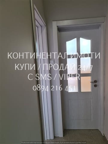 Код 63036. Просторен тристаен монолит 100м2. Състои се от Г- образен коридор, хол, кухня, две спални - снимка 9