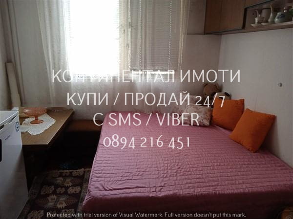 Код 63038. Тристаен маломерен панел 70м2, обзаведен, с южно изложение - топъл. Състои се от хол с ку - снимка 7