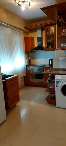 Луксозен тристаен апартамент с разширения в кв. Любен Каравелов, гр. Хасково - снимка 6