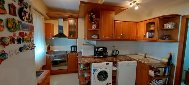 Луксозен тристаен апартамент с разширения в кв. Любен Каравелов, гр. Хасково - снимка 8