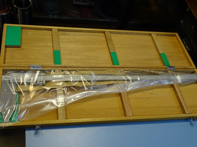 Шублер с удължени челюсти Mitutoyo 534-103 30L 0-750mm Vernier Caliper Long Jaw - снимка 1