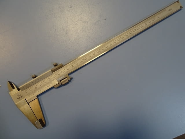 Шублер Mitutoyo 532-121 NM12"D 0-300mm Vernier Caliper, град Пловдив | Инструменти - снимка 5