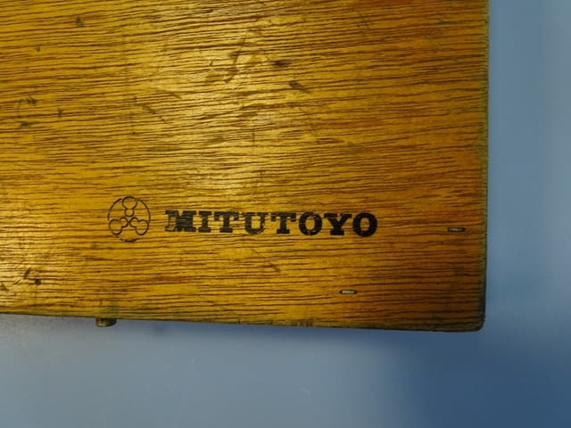 Шублер Mitutoyo 533-404 CN50 Vernier Caliper със скосени върхове 0-500mm 0.05mm - снимка 8