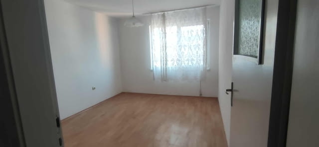 Давам под наем тристаен апартамент в Каменица 1 3-стаен, 110 м2, Тухла - град Пловдив | Апартаменти - снимка 3