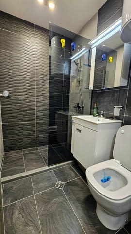 Давам двустан луксозен апартамент под наем краткосрочно в кв. Бриз - снимка 9