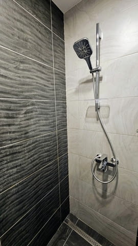 Давам двустан луксозен апартамент под наем краткосрочно в кв. Бриз - снимка 10