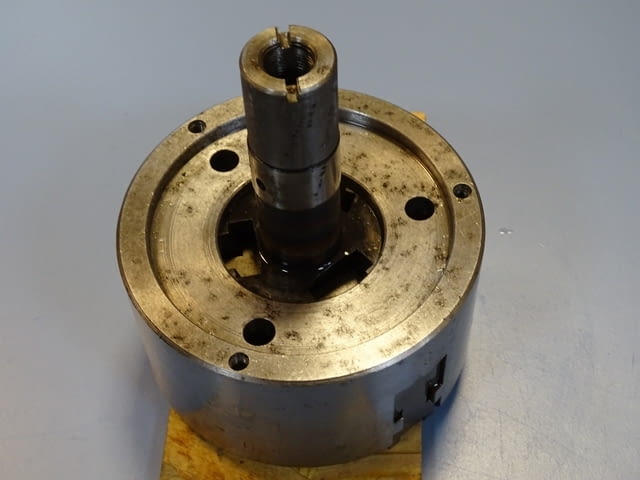 Тричелюстен клинозатегателен патронник 7102-4004 USSR Ф160, град Пловдив | Промишлено Оборудване - снимка 4