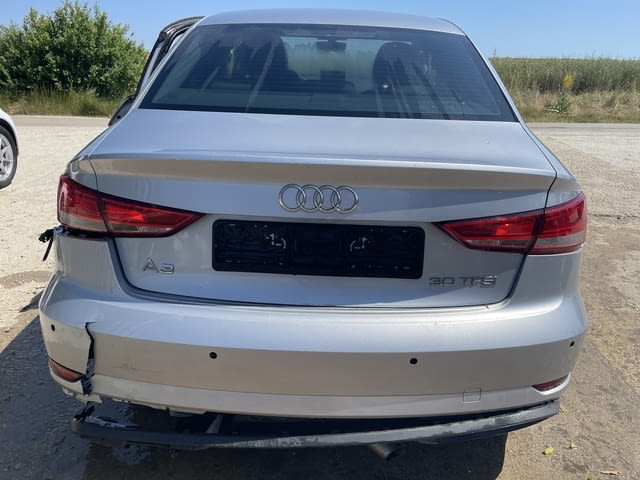 Audi A3 1.0 TFSI, двигател CHZ, ск. кутия DSG 7 S-tronic SST, седан, 115 кс., 107 000 км., 2019 г., - снимка 4